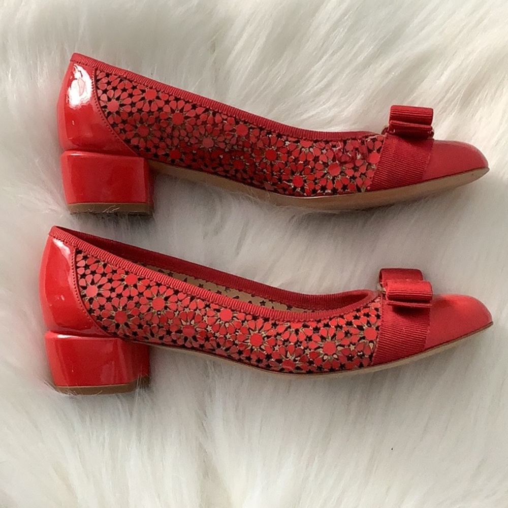 ⭐️SALVATORE FERRAGAMO Flats - Picture 10 of 11